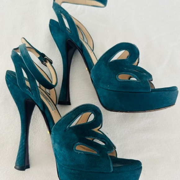 Vintage Prada suede cutout platform sandal - Picture 4 of 11